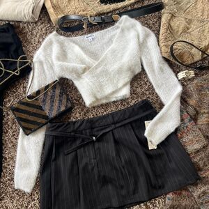 Revolve Superdown preppy white fuzzy knit criss cross cropped sweater size XS